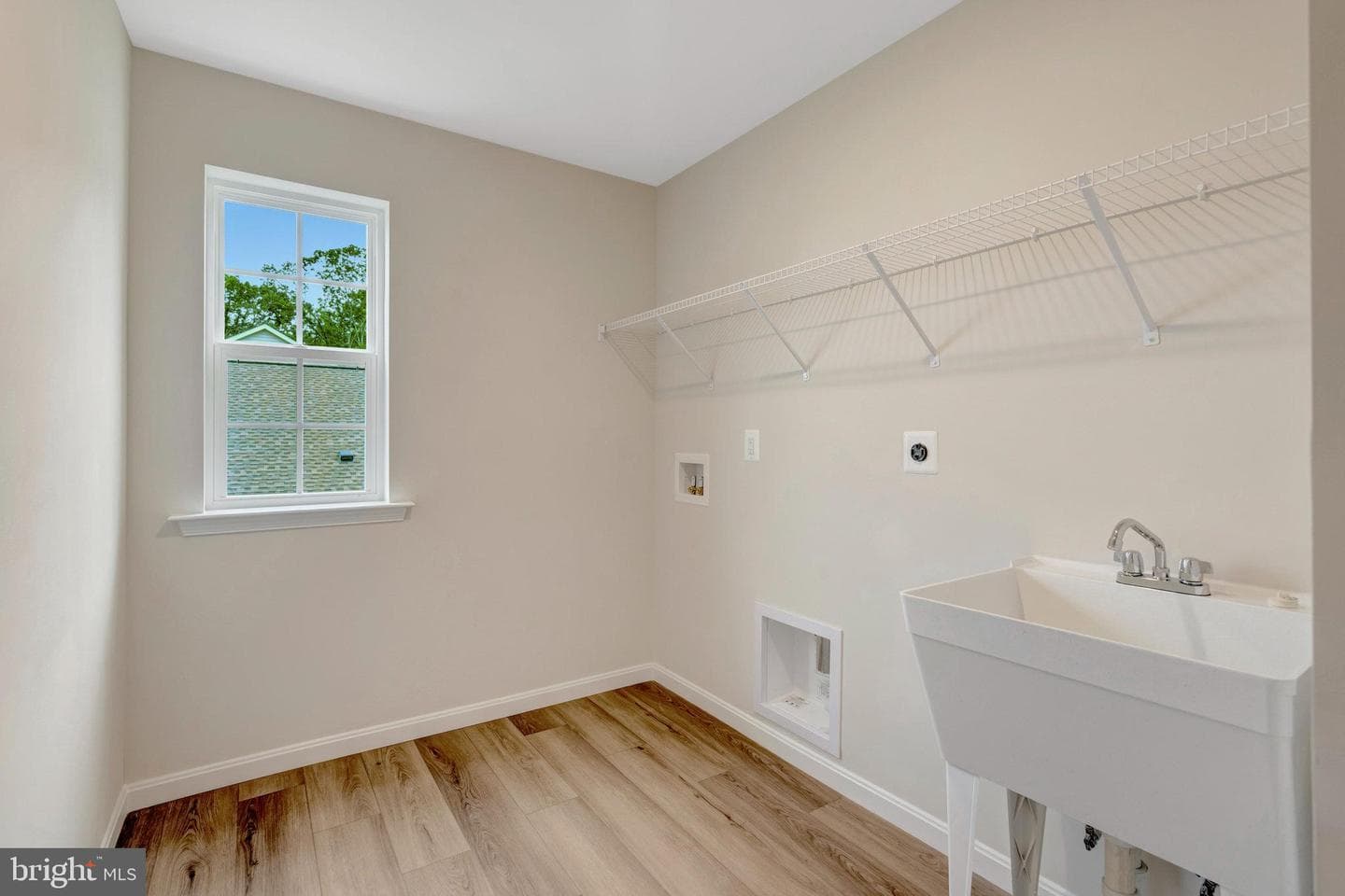 2080 Springvale Drive photo 34