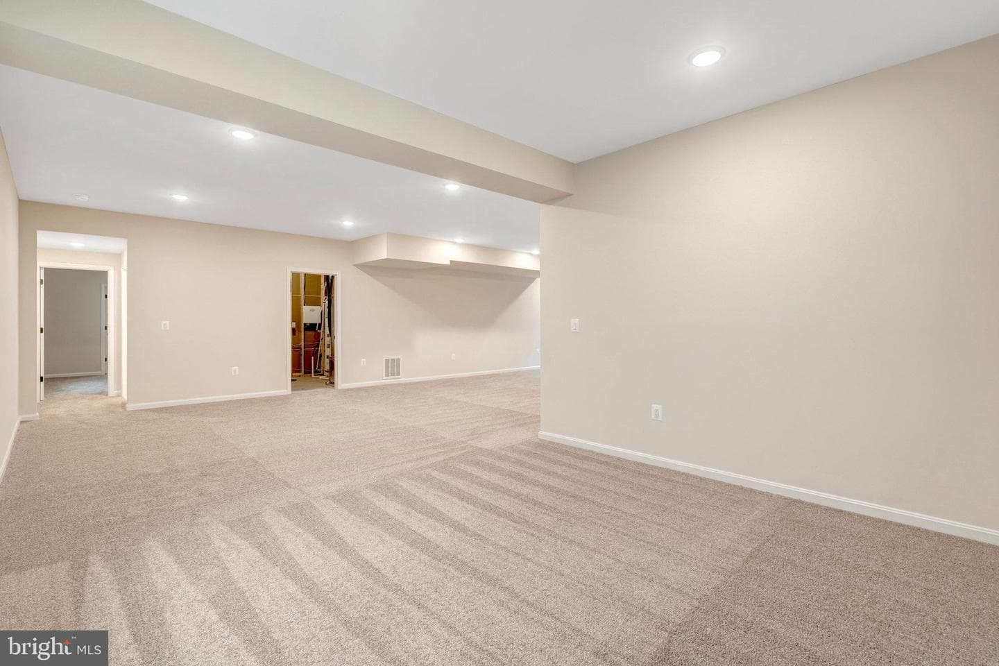 2080 Springvale Drive photo 55