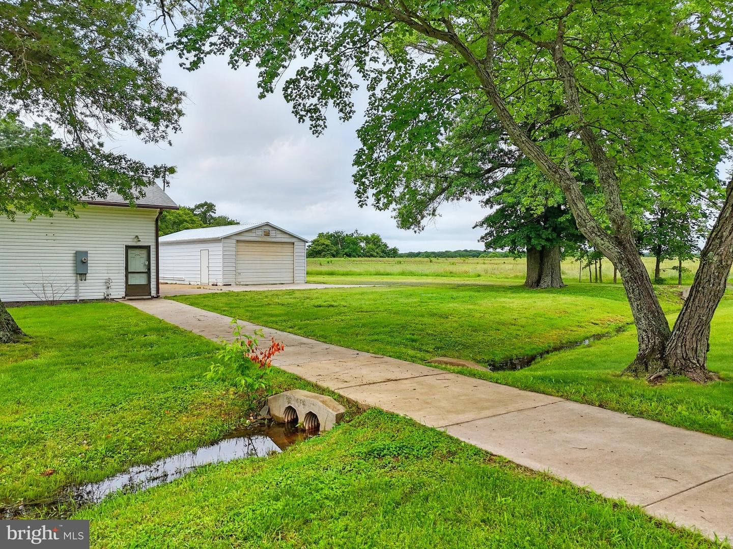 8534 Burwell Road photo 28