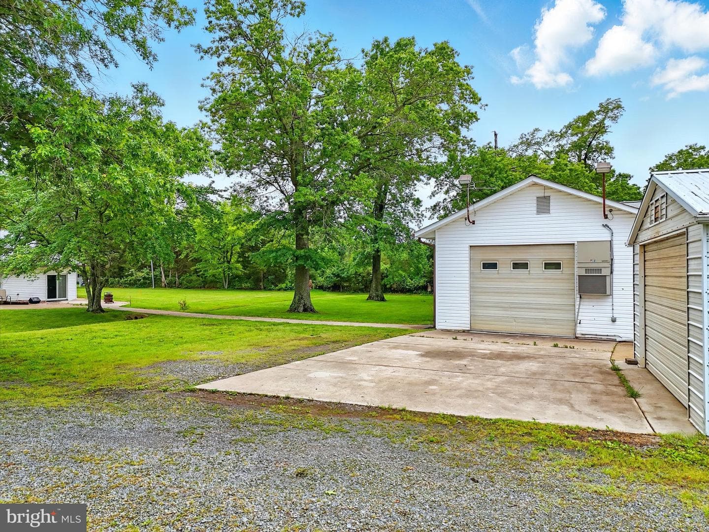 8534 Burwell Road photo 31