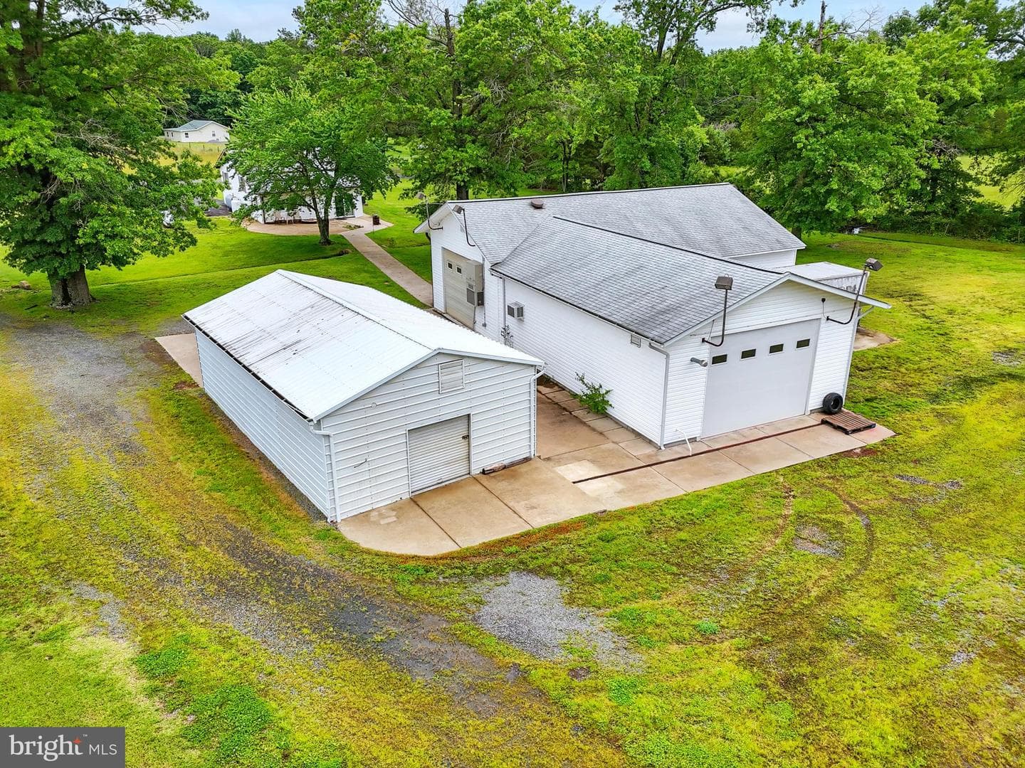 8534 Burwell Road photo 4