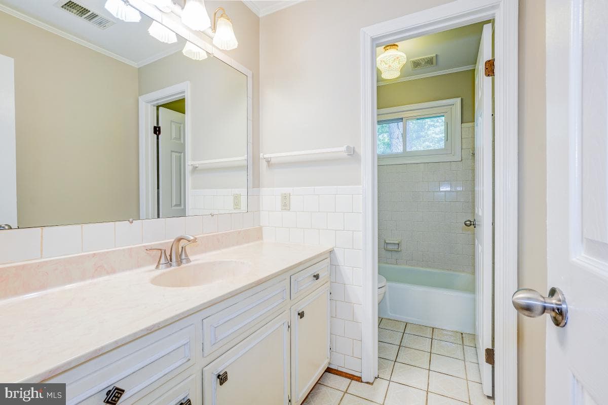 5127 Albrecht Lane photo 34