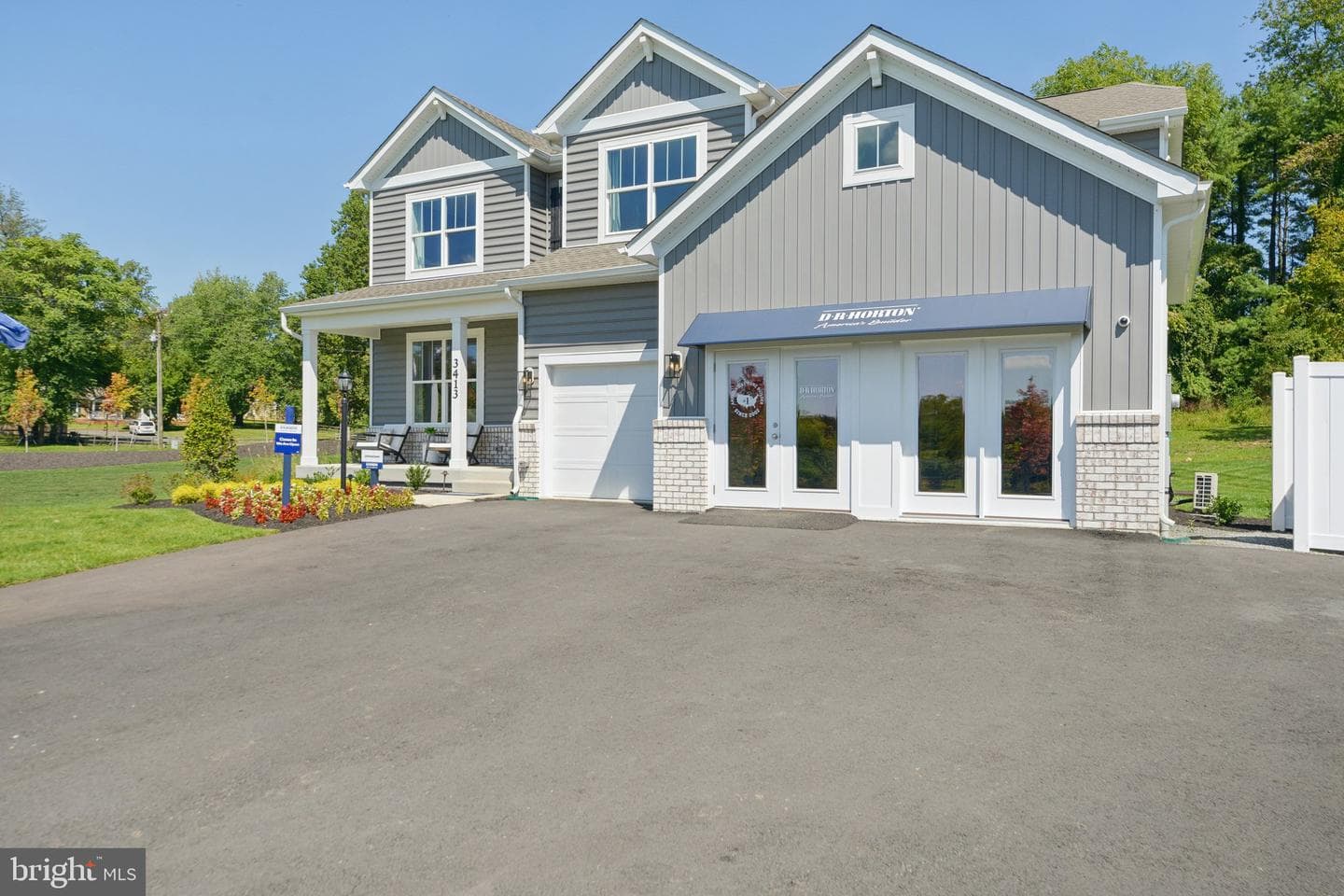 3413 Wooded Run Drive photo 2