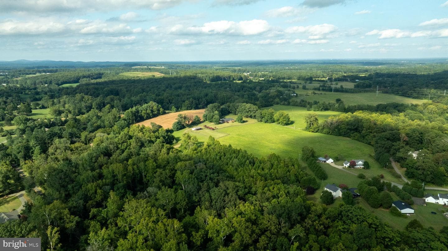 9124 Green Road photo 3