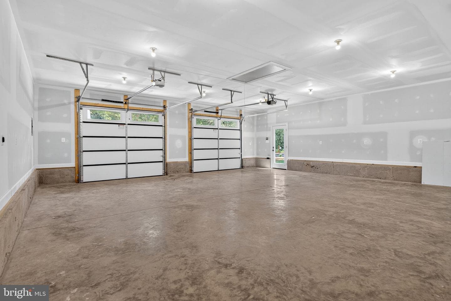 9653 Woodbrook Ln photo 53