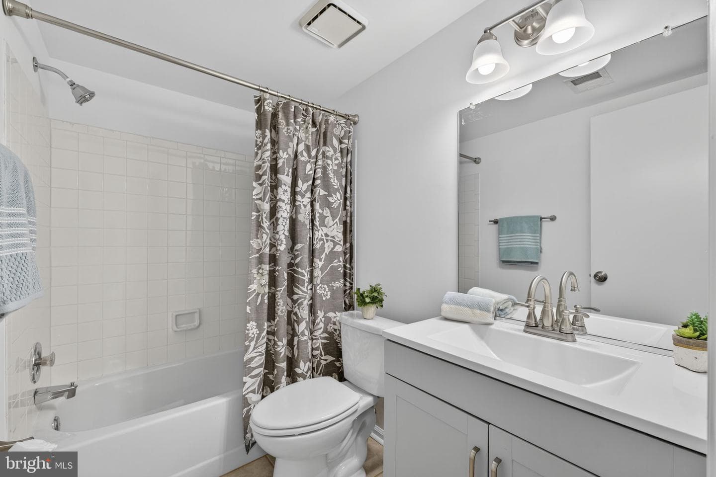 29 Pepper Tree Court photo 28