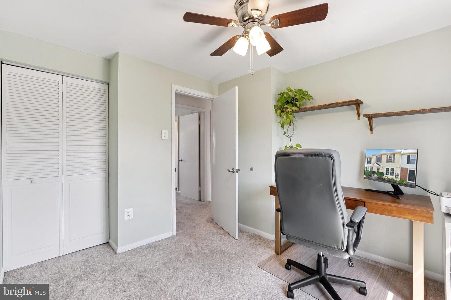 807 Wide Oak Court photo 19