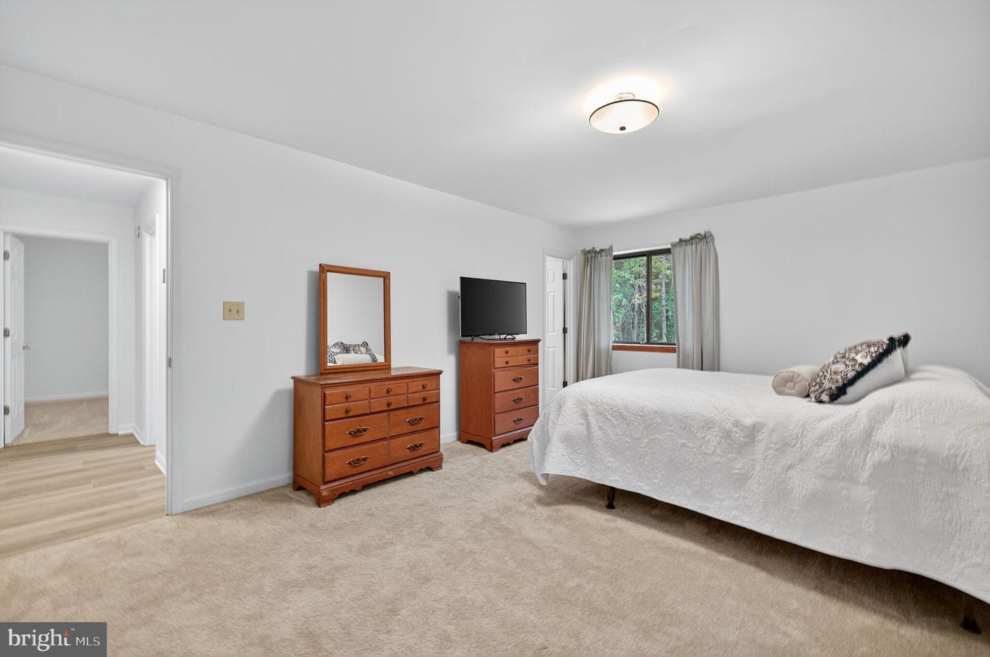 8406 Springs Way Place photo 24