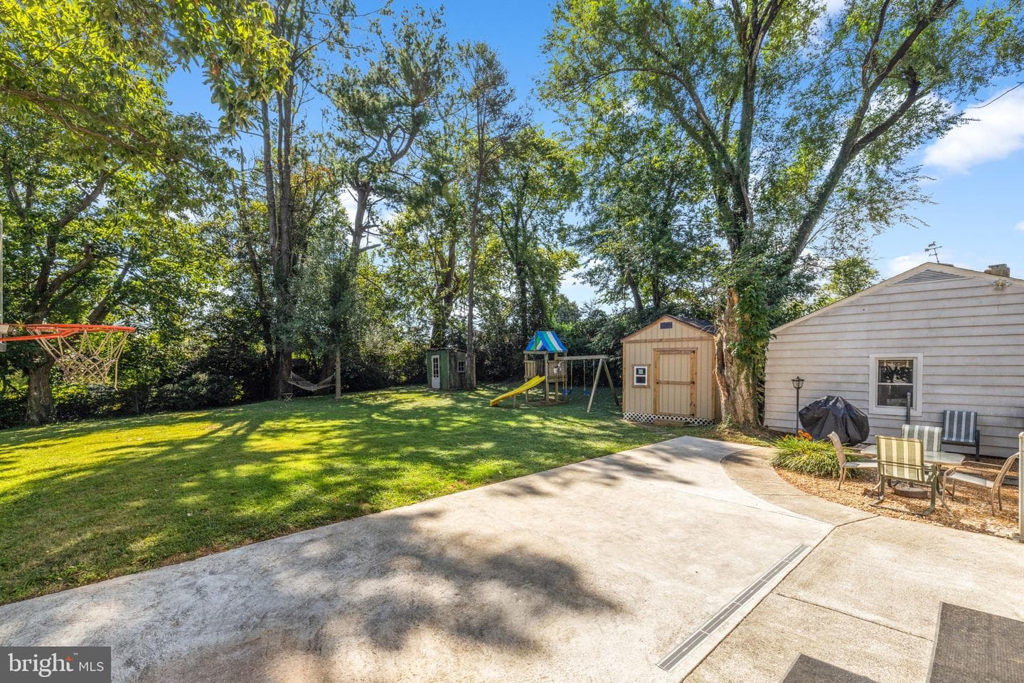 141 Blue Ridge Street photo 8