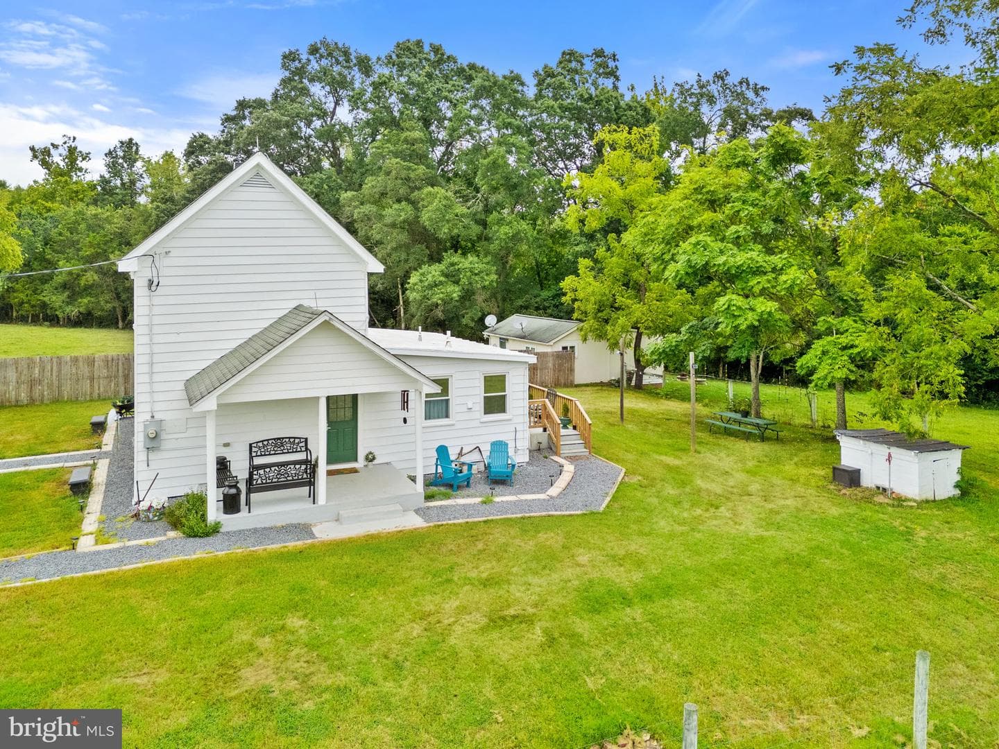 5364 Woodside Lane photo 3