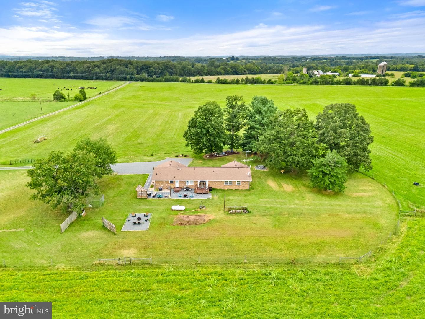 5364 Woodside Lane photo 45