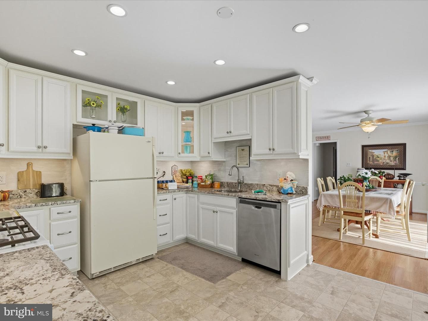 5364 Woodside Lane photo 50
