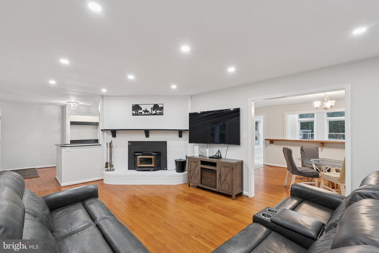 5263 Stewart Road photo 5