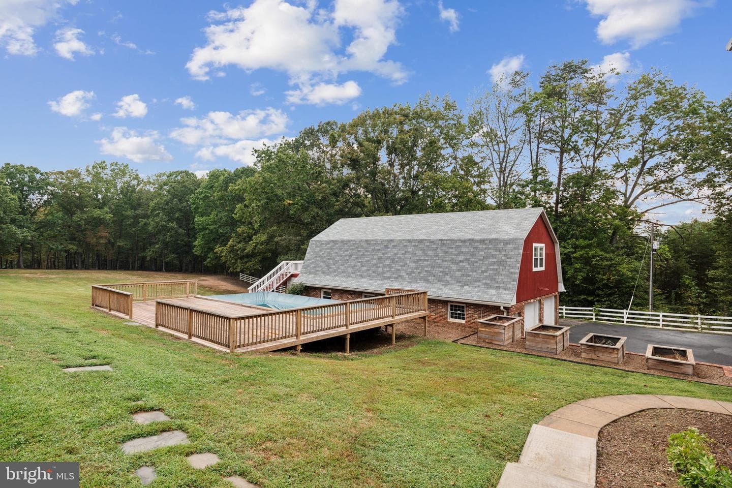 5263 Stewart Road photo 55