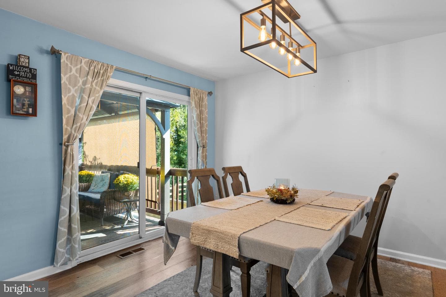 221 Linden Street photo 17