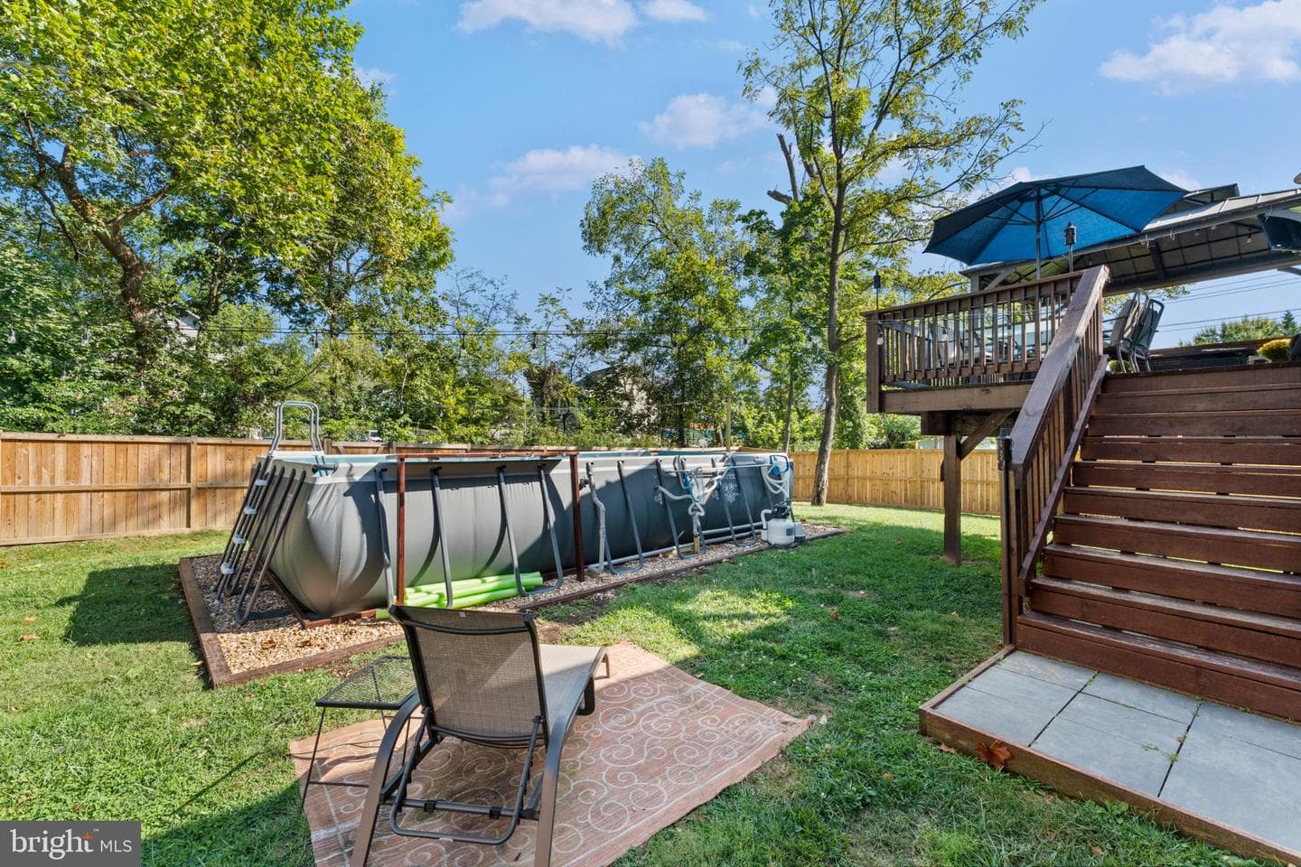 221 Linden Street photo 32