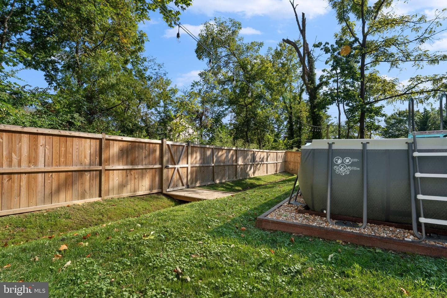 221 Linden Street photo 35