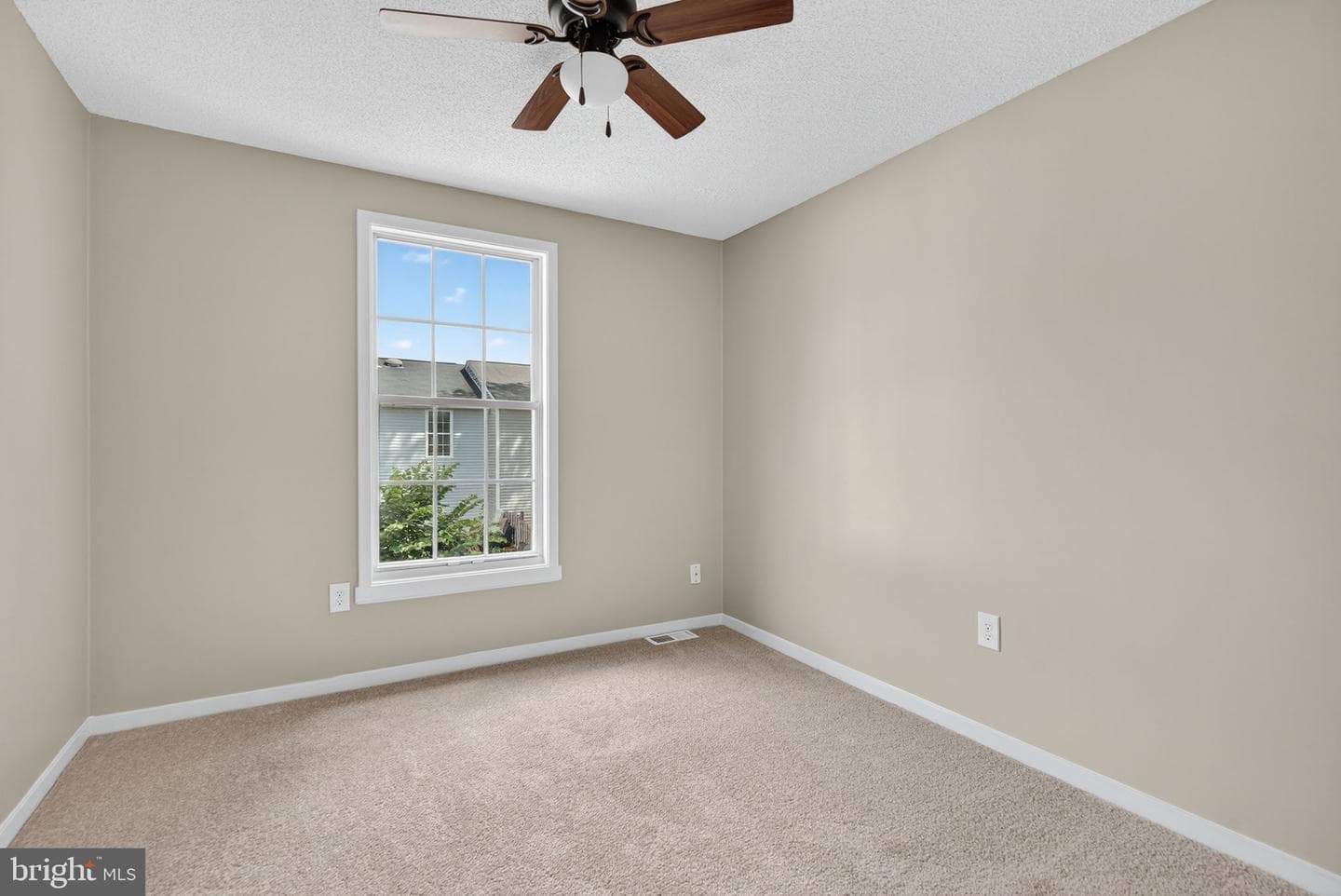 116 Oak Tree Lane photo 10