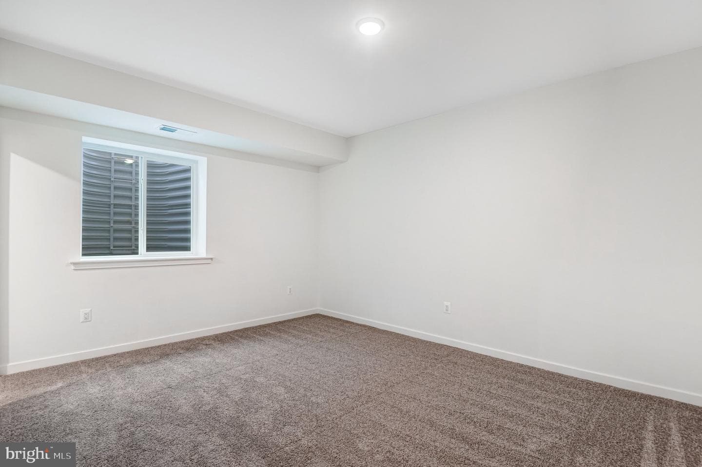 2067 Springvale Drive photo 28
