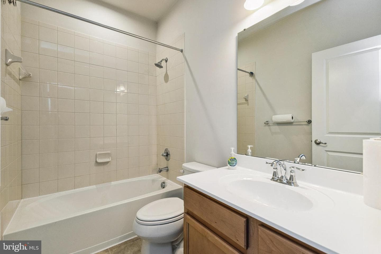 4092 Clarke Street photo 18