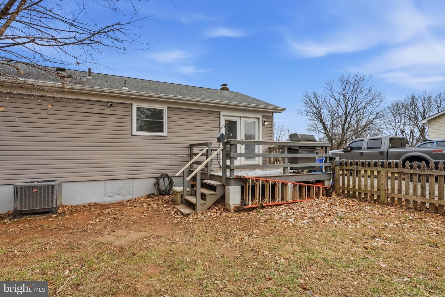 6559 Belfrys Court E photo 32