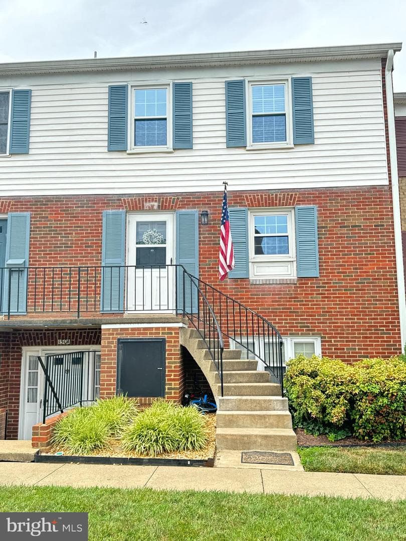 150 Fairfield Drive #150c photo 1