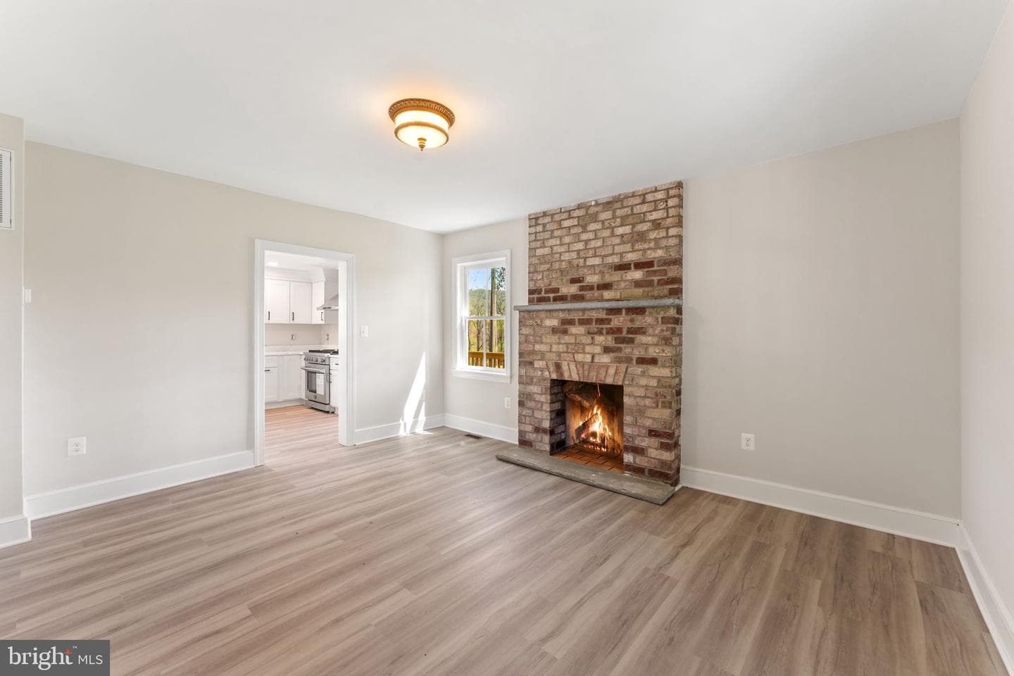 11066 Moreland Road photo 18