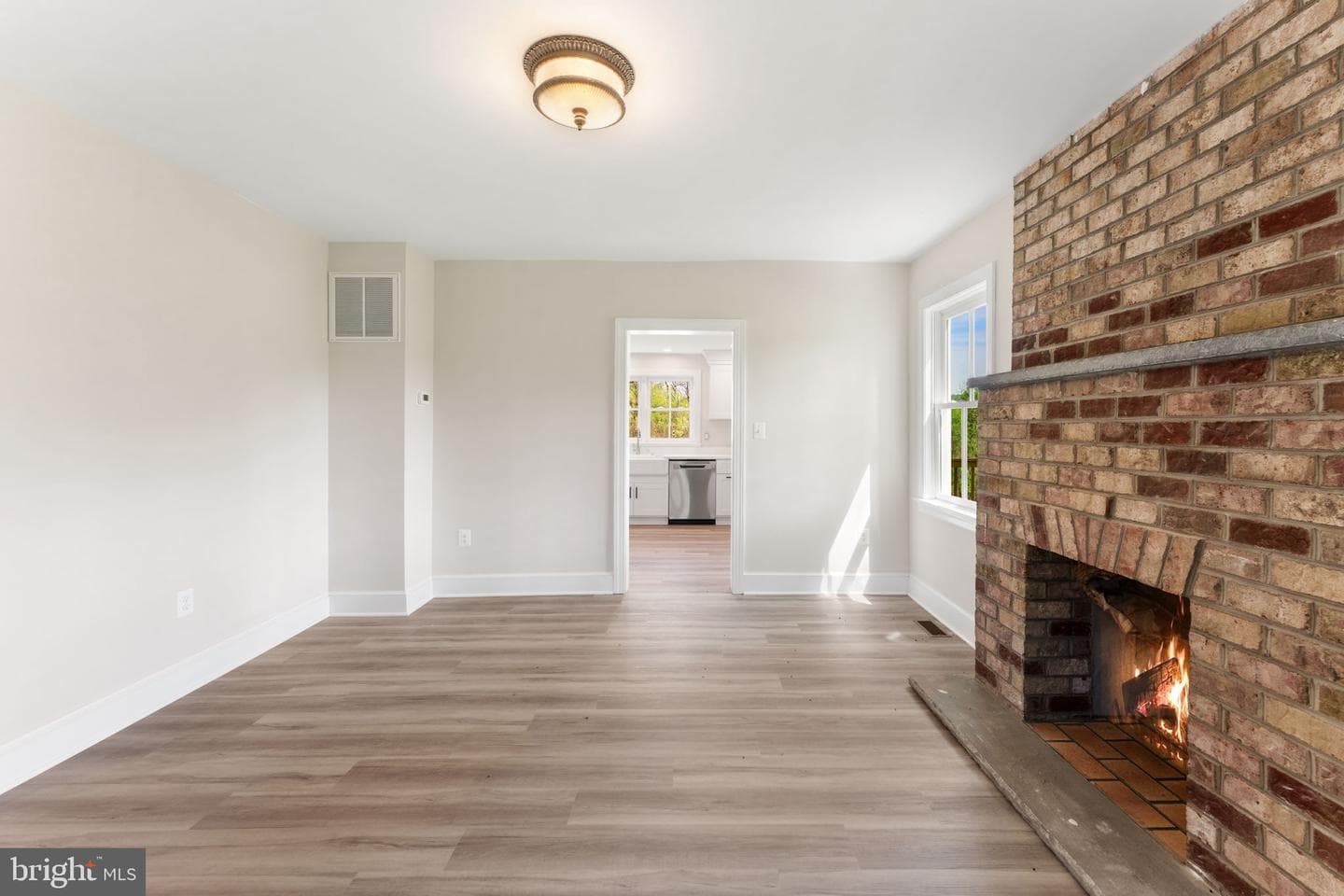 11066 Moreland Road photo 19