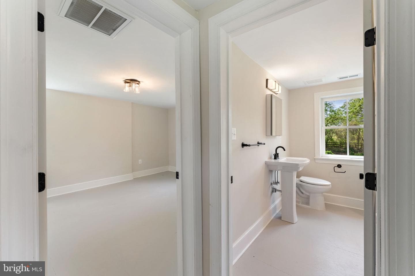 11066 Moreland Road photo 55
