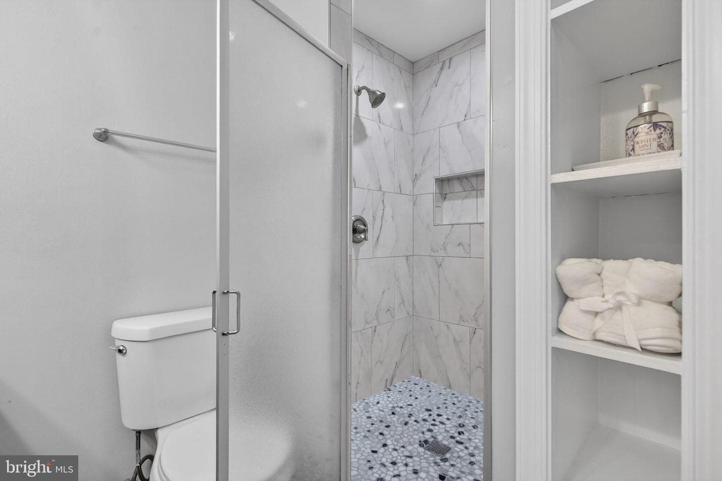 6389 Lancaster Drive photo 54