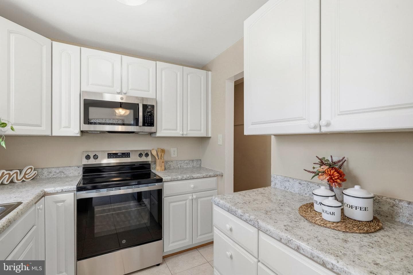 5666 Red Maple Court photo 12
