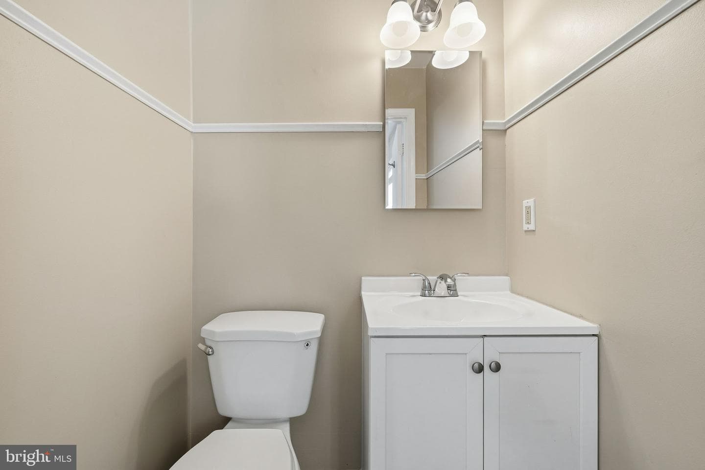 5666 Red Maple Court photo 16