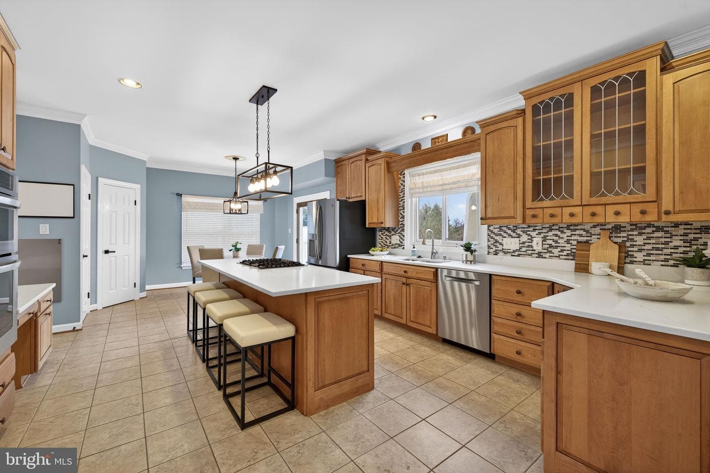 7243 Windsor Court photo 34