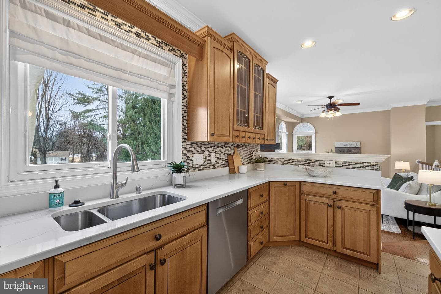 7243 Windsor Court photo 35