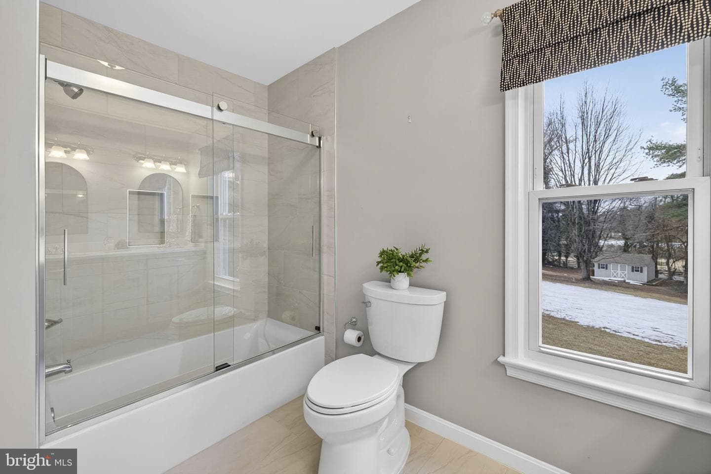 7243 Windsor Court photo 76