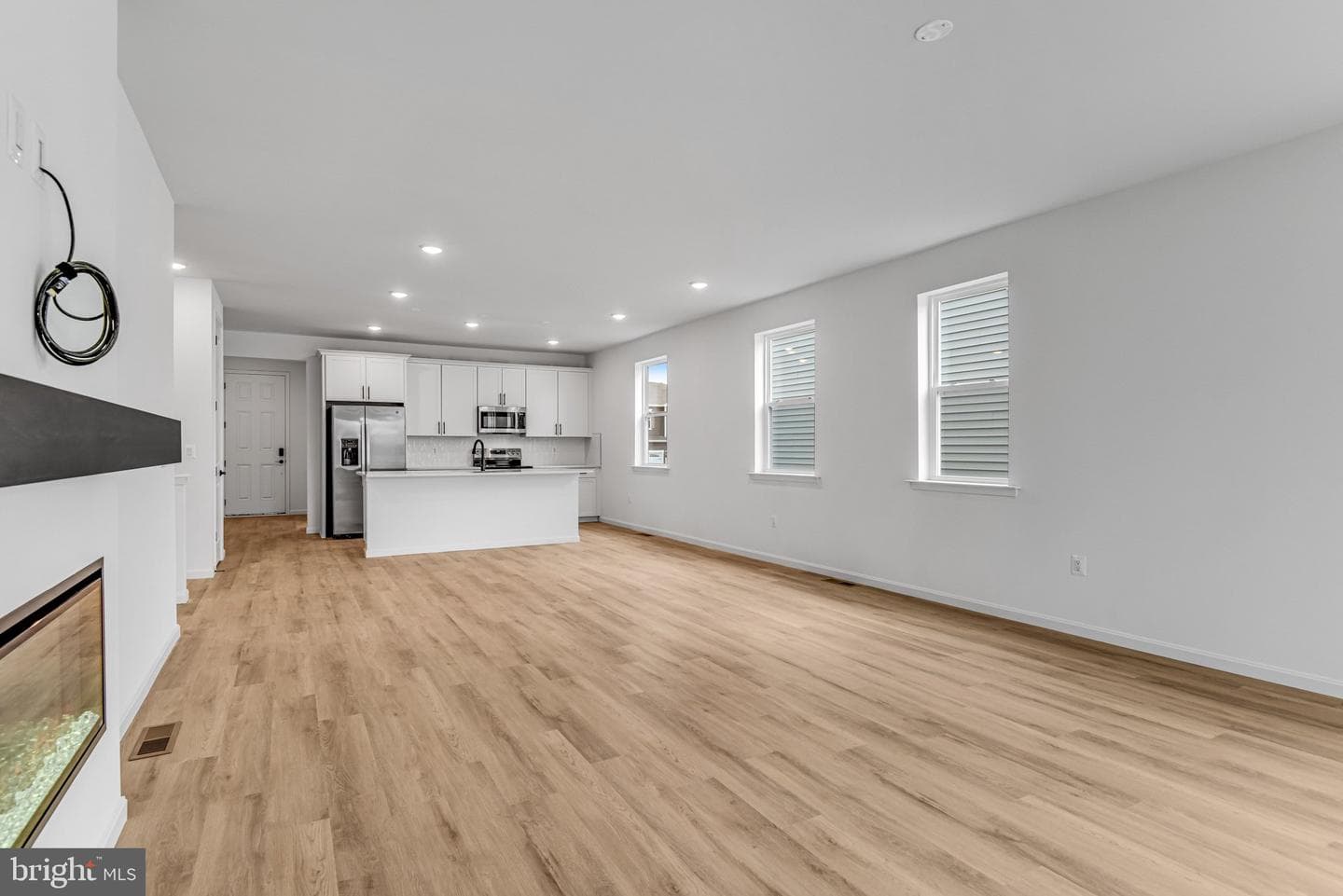 1079 Winter Place photo 15