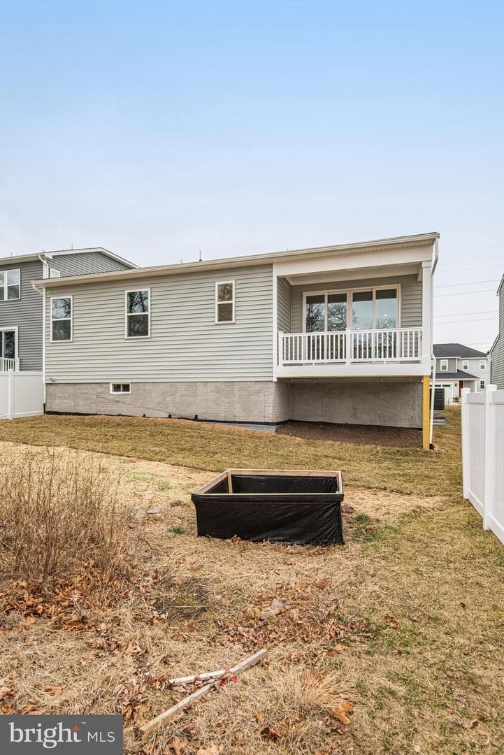 1079 Winter Place photo 27
