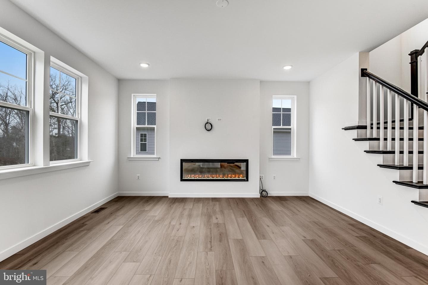 2063 Springvale Drive photo 15