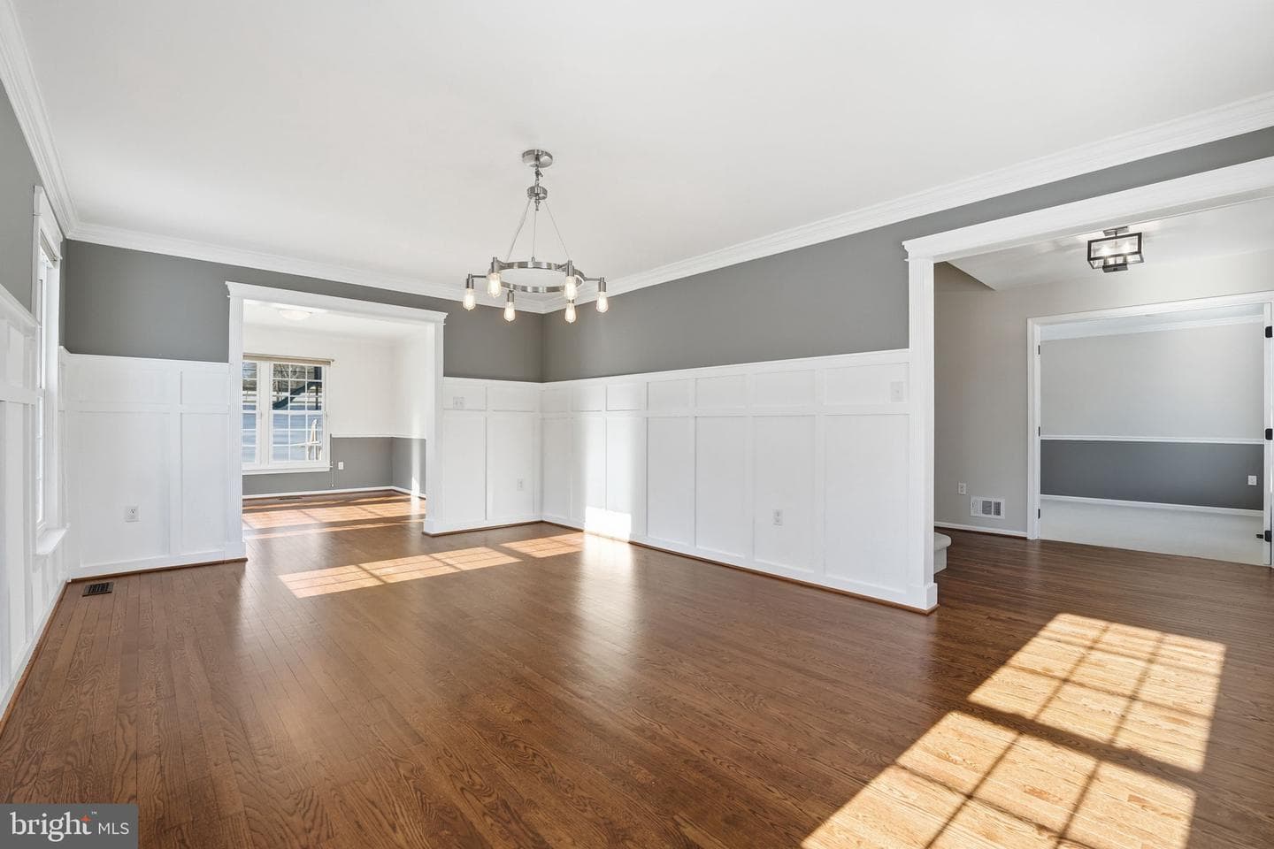 468 Devon Drive photo 4