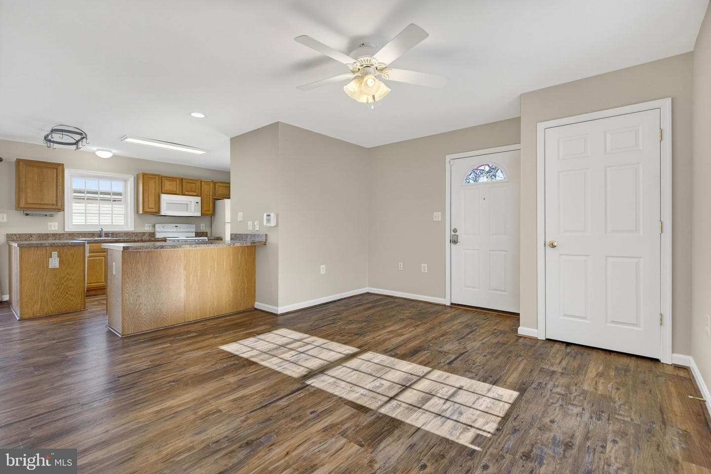 186 Sterling Court photo 10