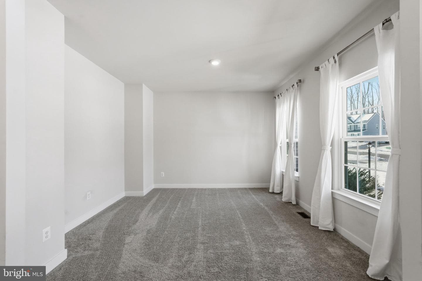 6530 Bob White Drive photo 4