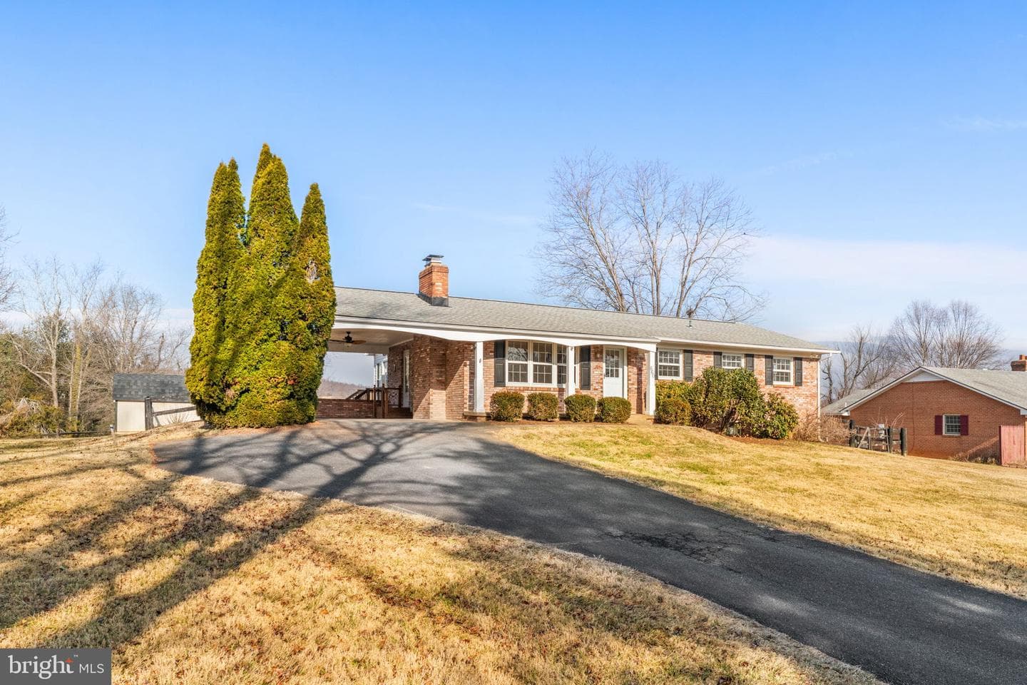 660 Foxcroft Road photo 2