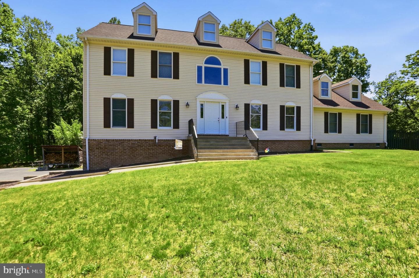 1503 Grace Estates Drive photo 4