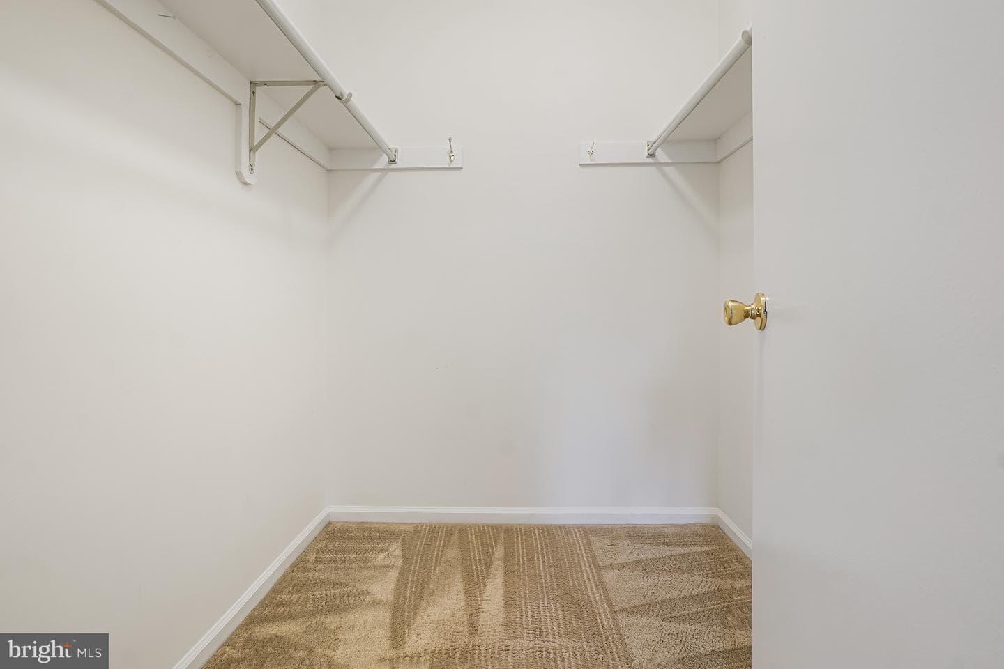 746 Arbor Court photo 17