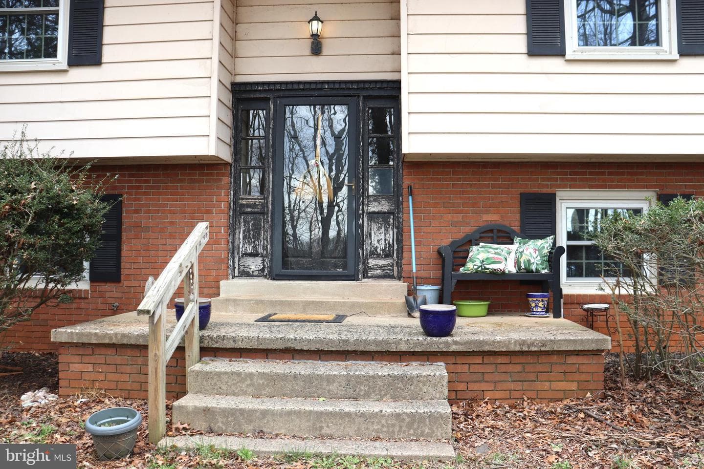 9305 Lees Ridge Road photo 3