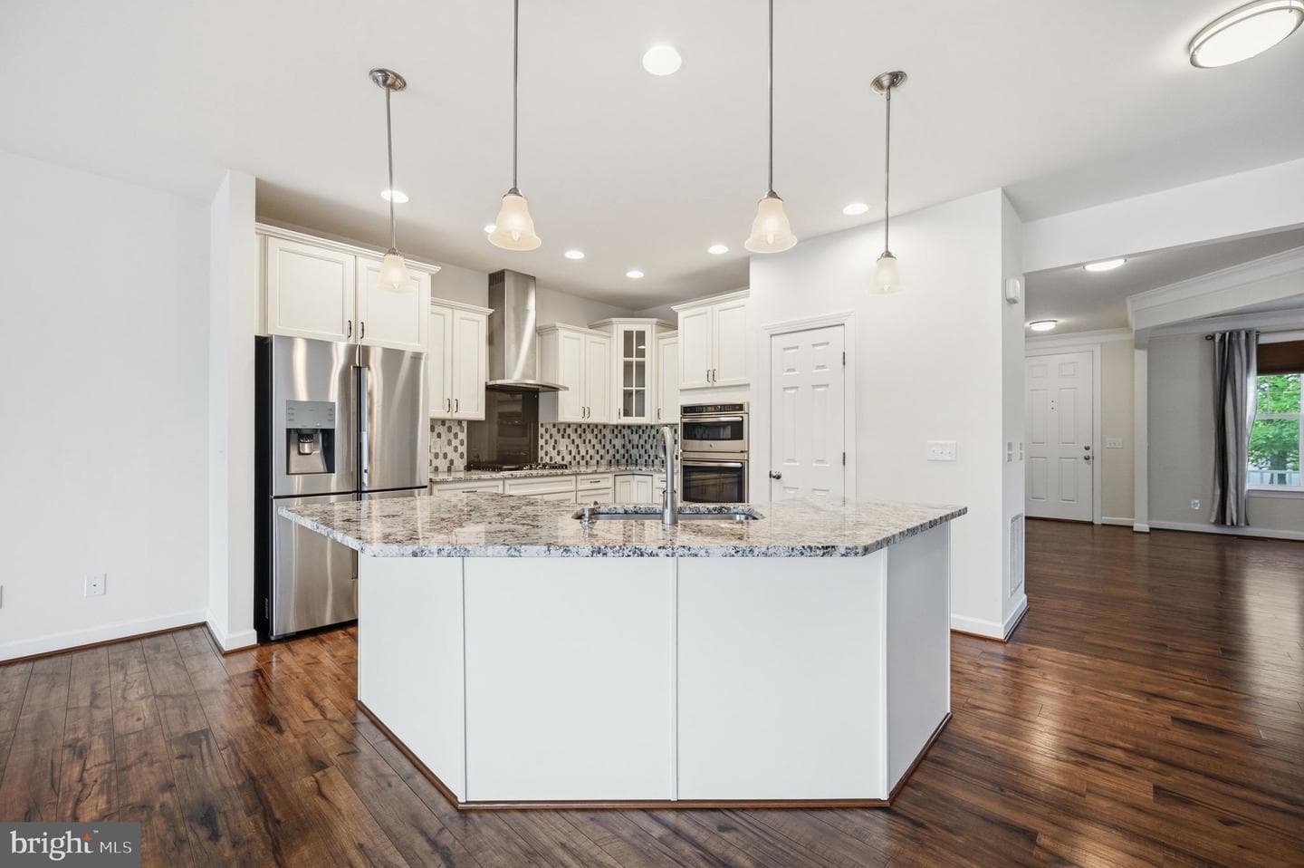 6299 Margaret Way photo 12