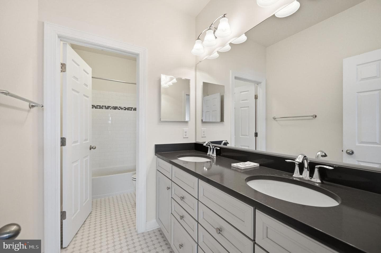 6299 Margaret Way photo 27