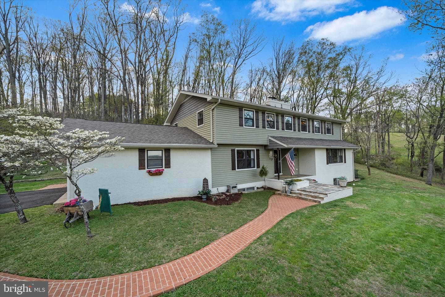 7360 Bear Wallow Drive photo 2
