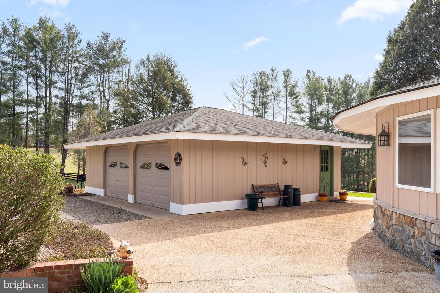 10803 Crest Hill Road photo 5
