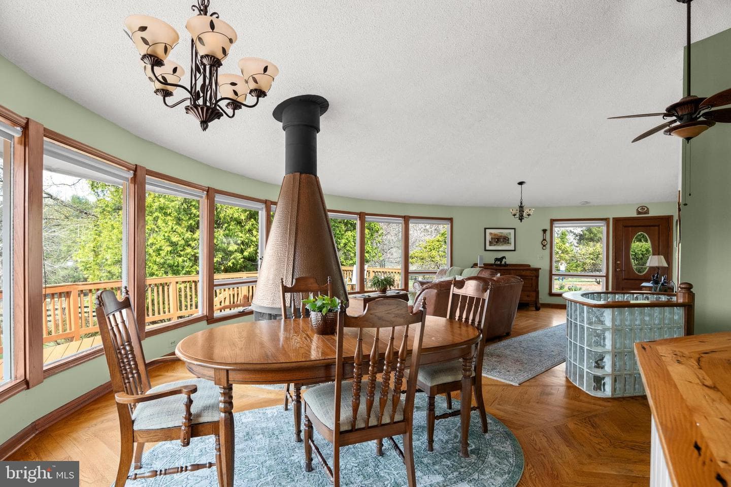 10803 Crest Hill Road photo 9